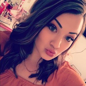 Meet your Posher, Ashlee